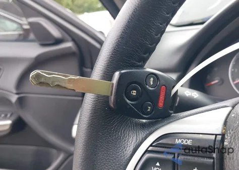 2010 Honda Accord 2.4 Ex-L из США, поврежденный, VIN 1HGCP2F8XAA117924